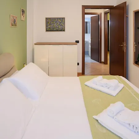 Amazing Apartment In San Feliciano Appartement *